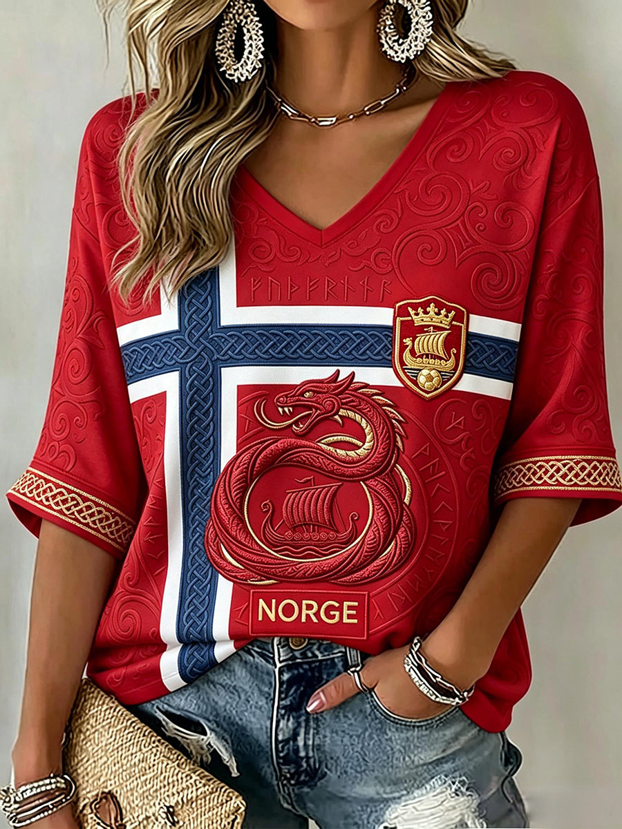 Kvinners Norge-fotballinspirerte keltiske drageprint t-skjorte med halvlange ermer og V-utringning