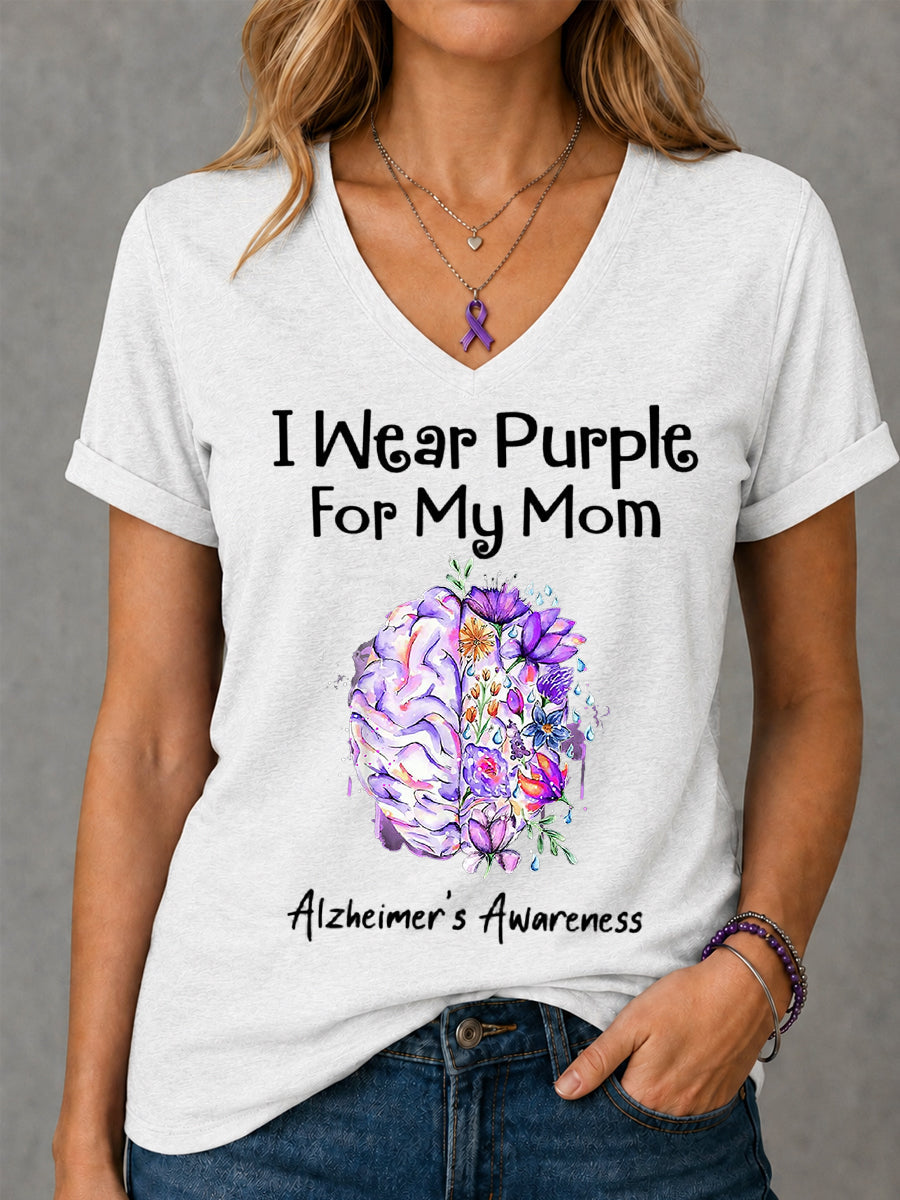 Kvinder jeg bærer lilla til min mor Blomster Print Alzheimers bevidsthed Support V-Neck Tee