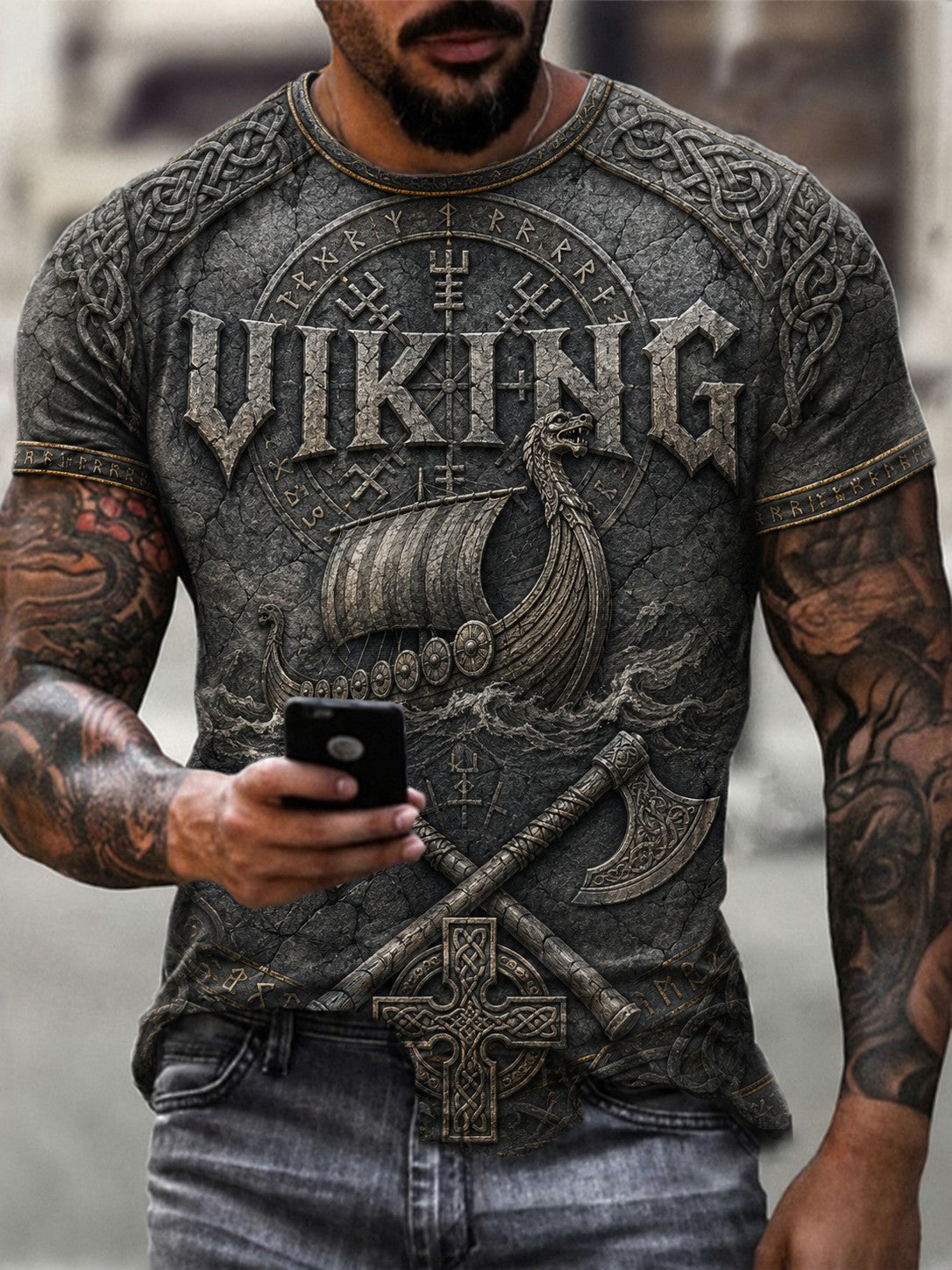 Menns vikingmønstret t-skjorte