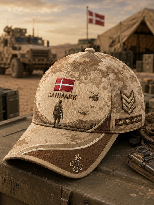 Hat med en camouflage militær-stil print