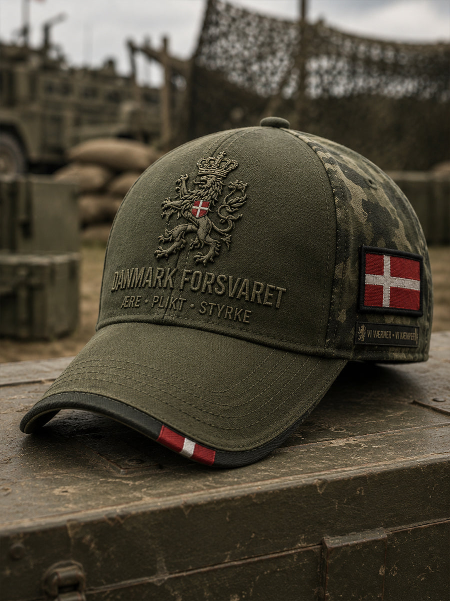 Hat med vintage-stil militære print