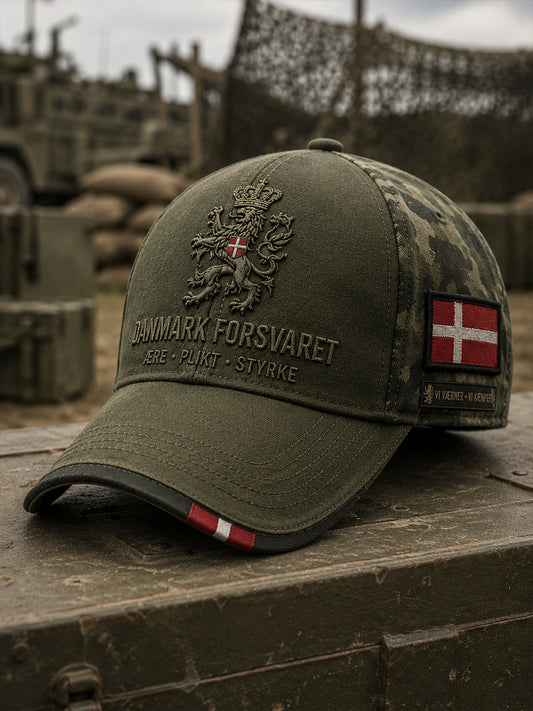Hat med vintage-stil militære print