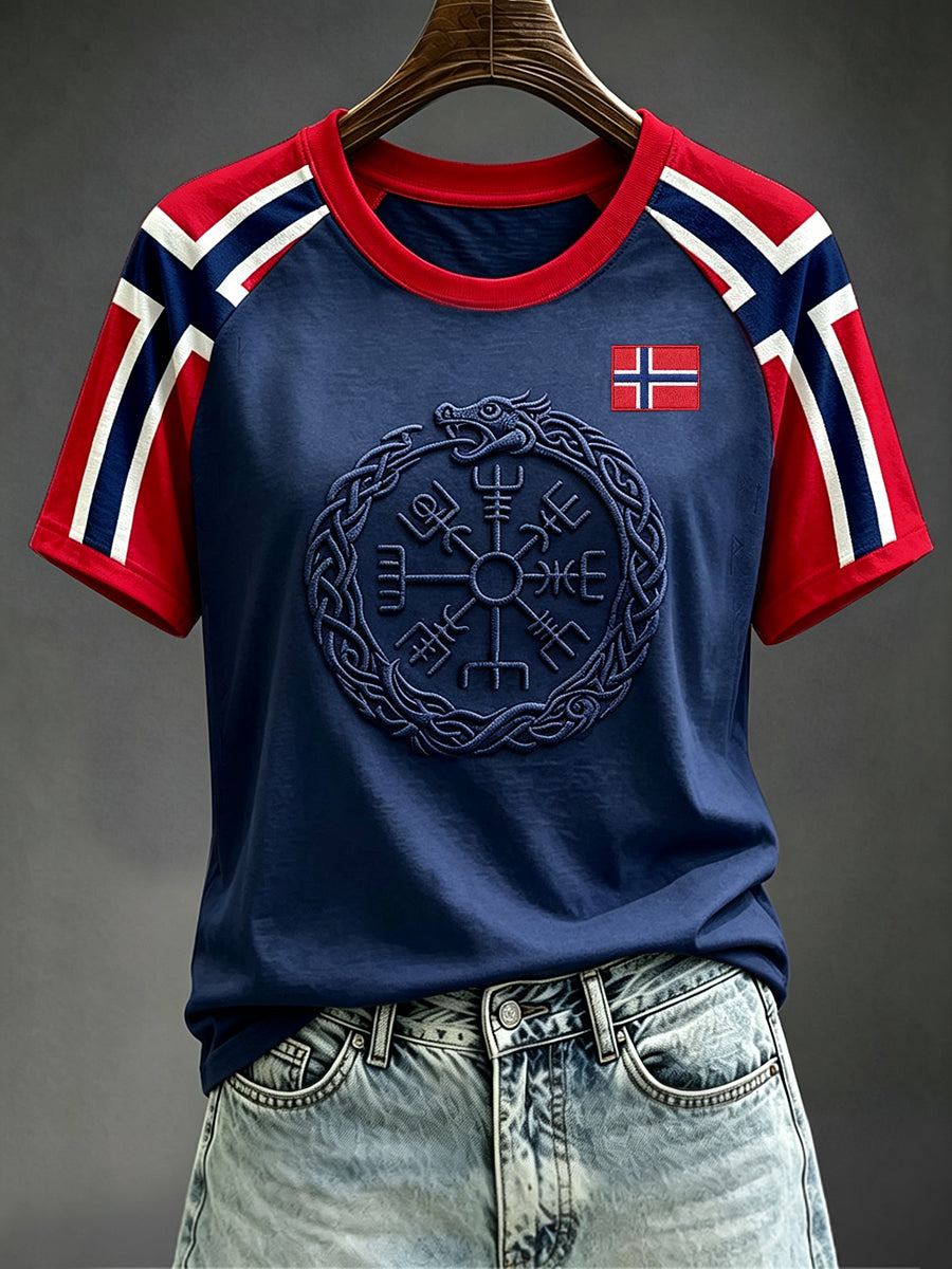 Dame-T-skjorte med vikingmotiv, Vegvisir og Norgesflagg, rund hals og kort erme