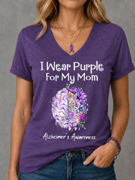 Kvinder jeg bærer lilla til min mor Blomster Print Alzheimers bevidsthed Support V-Neck Tee