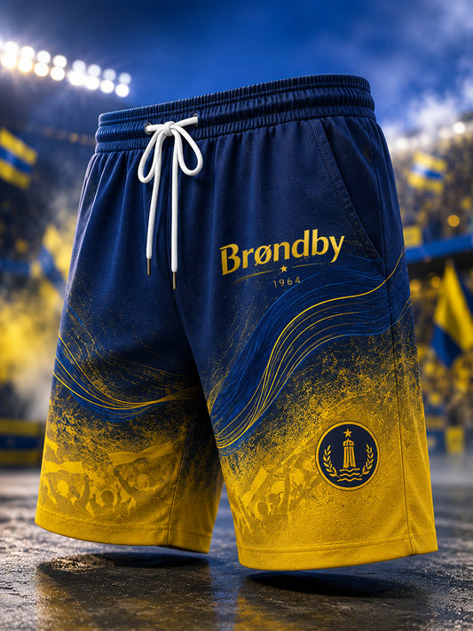Atletiske shorts med fodboldinspireret print til mænd