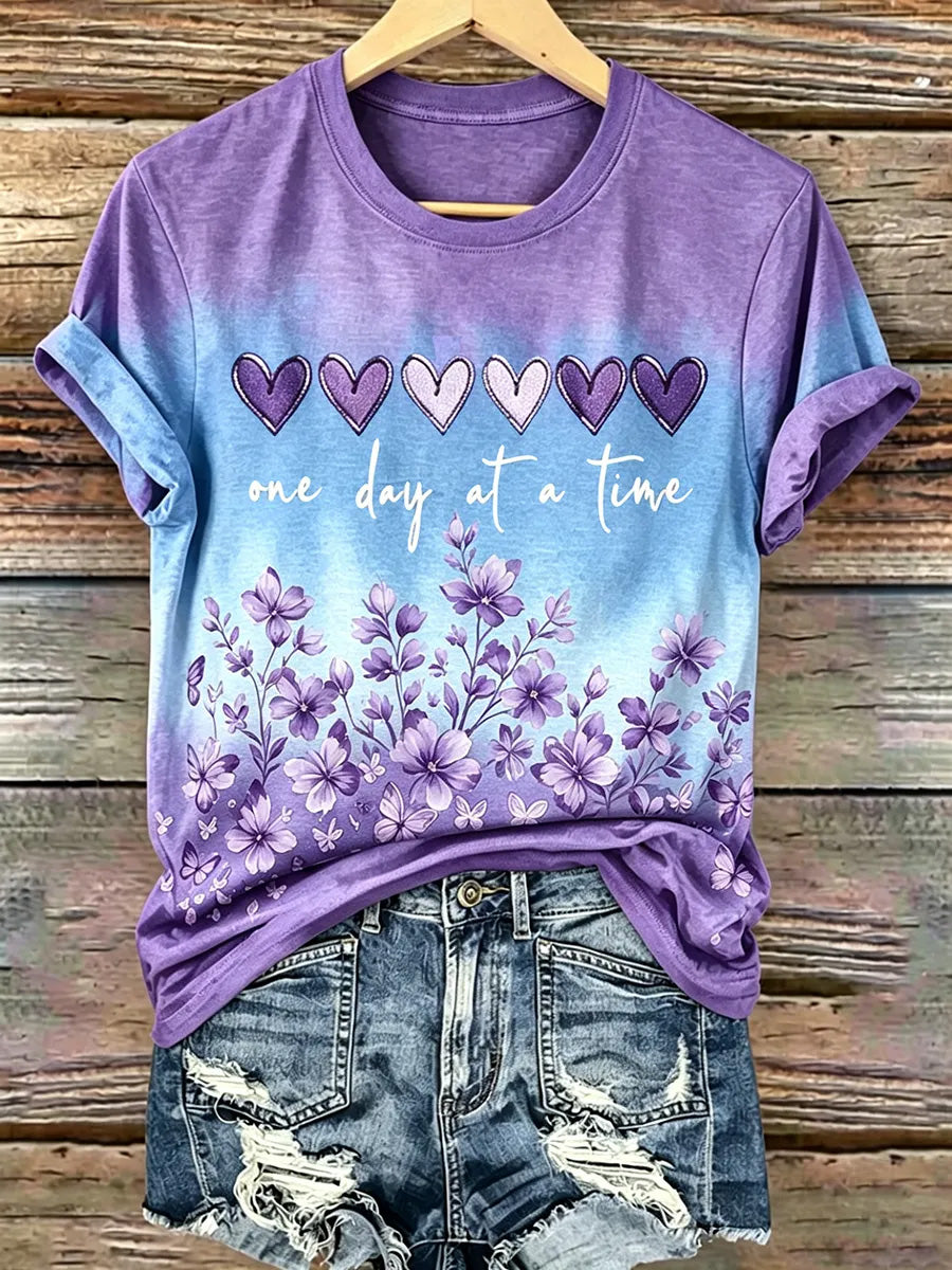 Dame-T-shirt med lilla blomster- og Alzheimers-bevidsthedsprint