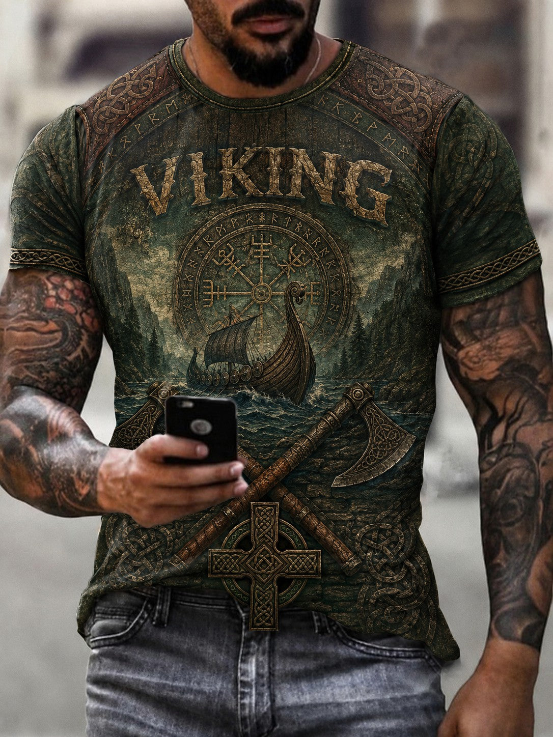 Menns vikingmønstret t-skjorte
