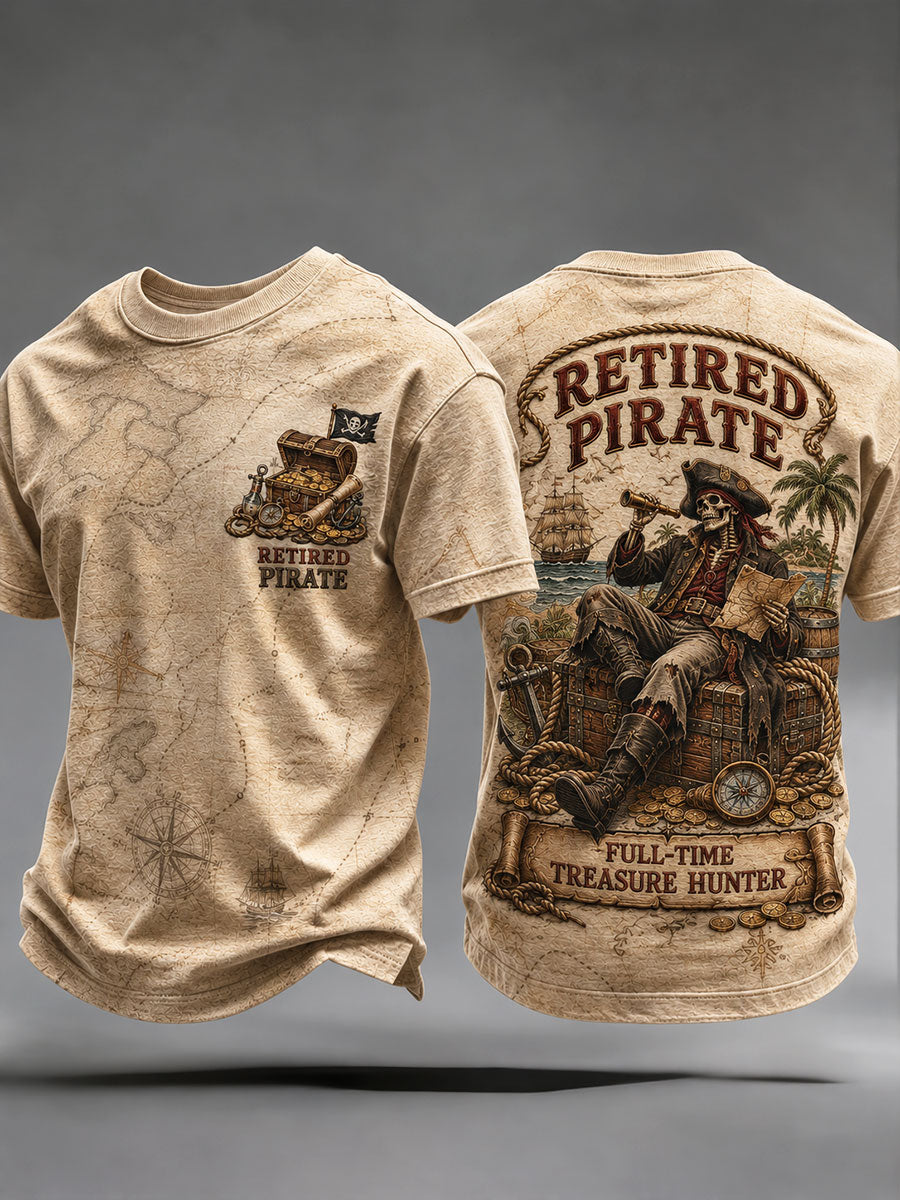 Mænds retro t-shirt med tryk: „Pensioneret sørøver – fuldtidsskattejæger“ til hverdagsbrug
