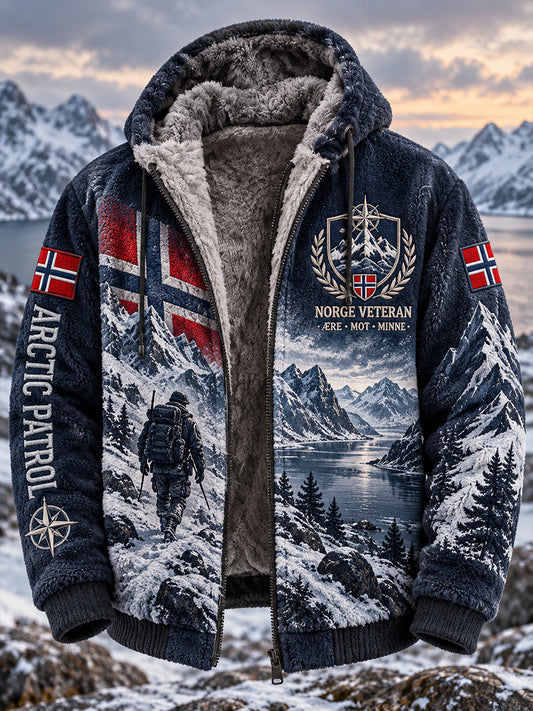 Flannel jakke med militær-insspirert grafikk